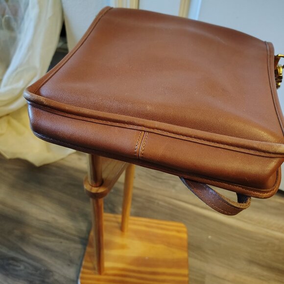 COACH Vintage 1990’s Brown Leather Station Bag, British Tan Crossbody Messenger - Picture 9 of 12
